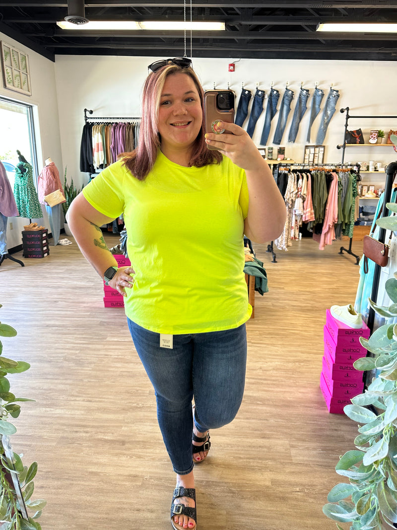 Everyday Boyfriend Tee in Lime