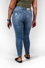 Judy Blue Light Destroyed Relaxed Jeans-Bottoms-The Gray Barn Boutique, Templeton Massachusetts